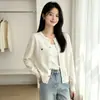 Cardigã de malha bordado com padrão de coração estilo coreano 2026, novo suéter inspirado na dopamina, blusa feminina de manga longa