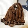Lenço de algodão e linho amassado Cachecol feminino coreano para todos os jogos Outono e inverno Xale de moda quente para mulheres Cachecol de dupla utilização de outono feminino