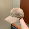 2026 Nueva Gorra de Béisbol de Felpa de Piel Sintética para Mujer Otoño Invierno Engrosada Cálida Gorra de Pico Estilo Coreano Moda Versátil para Exteriores