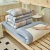 Juego de tres piezas de algodón puro para dormitorio universitario, funda nórdica de algodón para verano, nuevo estilo, sábana, juego de sábanas ajustables, ropa de cama para entrenamiento militar