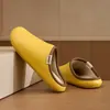 Pantuflas de algodón impermeables para mujer, nuevo estilo 2026, pantuflas de interior para pareja, antideslizantes de EVA, resistentes al olor, de felpa, cálidas y adecuadas tanto para interiores como para exteriores