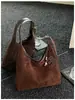 Bolsa feminina retrô de grande capacidade, nova moda outono 2026, bolsa de camurça estilo bolinho, bolsa tote transversal casual para o dia a dia