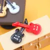 Casa de Boneca Yqt Cena de Guitarra Mini Brinquedo de Comida Roupas de Boneca Acessórios de Pescoço Acessórios de Resina DIY Caixa Surpresa Mercadorias Soltas