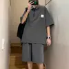 Camisa Polo de Color Sólido con Cuello para Verano, Camiseta Versátil para Hombre, Estilo Hong Kong Ins, Ropa de Calle, Pantalones Rectos de Cinco Piernas, Pantalones de Pierna Ancha, Traje de Dos Piezas