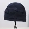 Sombrero de Madre de Ala Ancha a Prueba de Frío para Otoño e Invierno, Versátil y Cálido, Decoración de Girasol de Flor de Cuatro Hojas para Personas de Mediana Edad y Mayores