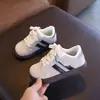Zapatos Infantiles de Primavera y Otoño Zapatos de Lona Rayados Zapatos Deportivos de Moda para Niñas Zapatos Individuales de Moda para Niños Pequeños y Medianos Zapatos de Estudiante