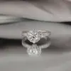En stock en Fan Yue: Anillo de Mujer tipo Estrella de Moissanita 0.5-1 Quilate Plata S925 Chapado en Oro, Venta Directa de Fábrica