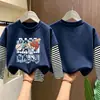 Camiseta de manga larga para niño, imitación dos piezas, algodón puro, nuevo estilo otoño 2026, para niños mayores, top básico para primavera y otoño