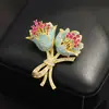 Elegante broche de tulipán azul para decoración de cuello de abrigo, alfiler floral de alta gama, accesorio de moda para mujer