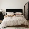 Nuevo juego de ropa de cama de cuatro piezas de gasa doble estampada, grado A, apto para bebés y madres, ropa de cama tejida estampada de doble capa para todas las estaciones