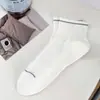 Meias Esportivas Novas de Primavera e Verão, Meias Curtas de Algodão Listradas Finas Respiráveis em Malha, Meias Masculinas Absorventes de Suor, Tamanho Único