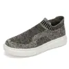 Sapatos casuais de malha para verão plus size masculinos sapatos meias tecidas voando sapatos preguiçosos sapatos para casais quatro estações sapatos slip-on