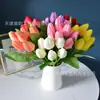 7-Ramo de Tulipanes Flores Artificiales Ramo de Tulipanes Arreglo Floral de Escritorio Actuación de Boda Flores de Mano Transfronterizo