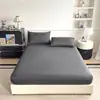 Protector de colchón impermeable de lujo de color sólido seleccionado, funda de cama a prueba de polvo y suciedad, admite venta al por mayor mixta