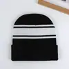 Gorro de Punto de Venta Caliente Transfronterizo con Rayas Blancas y Negras, Unisex, Cálido para Exteriores Otoño e Invierno, Lana para Circunferencia de Cabeza Grande