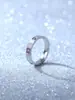 2025 Último Anillo de Pareja para Parejas Seis Diamantes Acero de Titanio Lujoso Ligero Estilo Europeo y Americano Sin Decoloración de Moda Tendencia Joyería para Hombres Tendencia para Mujeres