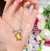 Cinderela Crepúsculo Amarelo Arco Gem Colar Shan Zhu Pêra Banhado 18K Ouro Ganso Amarelo Zircon Borboleta Pescoço Cadeia