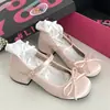 Combinación con Zapatos Pequeños de Cuero para un Look Femenino 2024 Moda de Faldas Zapatos Japoneses Dulces Estilo Nuevo Loli Aumento de Altura Zapatos de Mujer Individuales con Tacones Gruesos