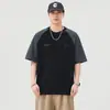 Camiseta de verano para hombre de estilo americano con estampado de letras, de manga corta, colores contrastantes, cuello pequeño, mangas raglán, corte holgado, ropa casual de verano
