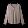 Camisa Básica de Manga Longa com Forro de Fleece Lixado, Três Botões, Gola V, Para Outono e Inverno, Casual de Veludo, Para Usar por Cima, Versátil, Top Quente