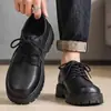 Novos Sapatos Casuais de Verão para Homens, Sapatos Pretos Formais de Negócios para Homens, Sapatos de Couro Estilo Britânico com Biqueira Larga, Sapatos para Padrinhos, Sapatos de Trabalho para Chefes