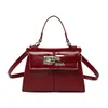 Bolsa de Mão Feminina Cor Sólida Simples Estilo Coreano Fivela Rotativa de Metal Bolsa de Ombro Único Transversal Pequena Leve para o Dia a Dia