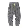 Calças de Seda Gelada de Verão para Homens, Largas e Versáteis, Leggings Elásticas Modernas, Calças Casuais Esportivas de Secagem Rápida, Calças de Corrida para Uso Externo