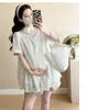 Moda de Verano 2025 Nuevo Algodón y Lino Bordado Camisa de Muñeca Top Pantalones Cortos para el Vientre Delgados Adelgazantes Traje para Mujeres Embarazadas
