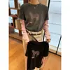 Agora a Nova Coleção de Outono 2026 da Dongdaemun da Coreia: uma Camiseta Fofa e Divertida de Gola Redonda e Manga Longa com Estampa de Pônei e Design Patchwork