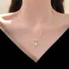 Colar Pingente Flor de Prata Grosso para Mulheres 2026 Novo Estilo Acessório Super Bonito Design Coreano Corrente para Clavícula