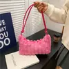 Bolsa de Pelúcia Fashion Outono e Inverno Nova Bolsa Feminina Grande Capacidade Simples Bolsa de Axila Estilo Popular de Celebridade da Internet Bolsa de Ombro