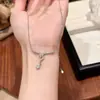 Colar Pingente de Cobra com Zircônia, Corrente Clavicular Fashion e Versátil para o Ano de Nascimento, Nicho de Luxo Leve, Colar Brilhante de Alta Qualidade