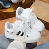 Zapatos Blancos Gruesos con Estampado Lindo de Nicho Estilo Campus para Mujer, Nuevas Zapatillas Casuales Versátiles, Zapatos Bajos Estilo Coreano