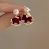 Brincos de Veludo com Pérolas e Diamantes Brilhantes, Estilo Novo Outono e Inverno, Ano do Cavalo, Jovem Luxo Elegante, Brincos de Nicho de Alta Qualidade para Mulheres