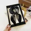 Bufanda de Algodón Lino Seda Espiga de Moda y Versátil con Estampado de Cadena de Alta Gama, Bufanda Decorativa para Cuello, Bufanda para Mujer al por Mayor