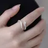 Anillo de Serpiente para Mujer, Declaración de Moda Simple y Única, Anillo Ajustable para Dedo Índice, Joyería Versátil y Elegante con Forma de Serpiente y Diamante Verde