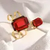 Europa y Estados Unidos suministro transfronterizo de exagerado traje de anillo de pulsera de rubí esmeralda traje de joyería de diseño de nicho femenino