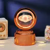 Bola de Cristal Transfronteiriça Base Giratória com Textura de Madeira Luminária Noturna Brilhante Lâmpada do Céu Estrelado 3D Decoração de Mesa Presente Criativo de Feriado