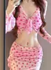 Novo Conjunto de Biquíni Rosa de Quatro Peças para Meninas Verão 2026 para Mulheres, Estilo Saia com Alça Dividida, Biquíni para Férias em Fontes Termais, Desejo Puro
