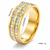 Anillo de titanio y acero con circonita de alta gama y lujo ligero, superventas transfronterizo TK, para mujer, anillo de pareja, anillo de diamante, fabricante de joyería al por mayor