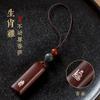 Colgante de cadena para teléfono móvil de sándalo natural, colgante creativo de Benmingfo con los 12 signos del zodiaco, llavero con forma de U, cuerda decorativa hecha a mano.