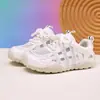 Zapatillas de entrenamiento alemanas para niñas, nuevo modelo primavera/verano 2026, zapatillas deportivas casual blancas de malla transpirable, zapatos Cortez versátiles de suela gruesa