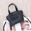 Bolso de mujer Otoño 2024, nuevo diseño de moda, bolso de mano ligero, de lujo, combinable, práctico, bandolera