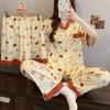 Primavera y verano nuevos pijamas para mujer verano caricatura manzana estampado completo manga corta conjunto de tres piezas delgado dulce niña ropa para el hogar mayoreo