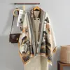 Bufanda de Imitación Cachemir Estilo Tweed con Camelia para Mujer en Otoño e Invierno Nueva Elegante Versátil Decorativa Engrosada Cálida Chal Largo