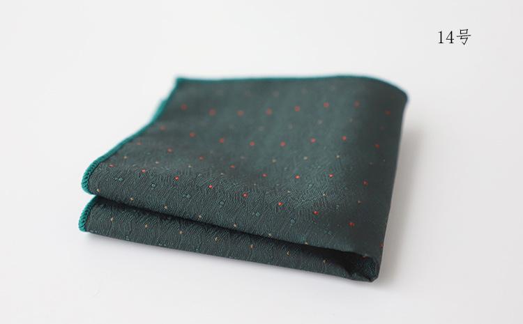 14 墨绿小红点.JPG