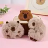 Muñeco de Peluche de Caricatura Capibara tamaño pequeño Accesorios para Muñeca Pez Globo Lindo Muñeco Celebratorio Cibernético Bolso Accesorios para la Cabeza Accesorios