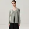 Cardigan de tricô V-neck em cashmere macio e confortável, com bainha enrolada e padrão de osmanthus, um novo estilo de outono para mulheres, adequado para o trabalho e o dia a dia, com caimento solto