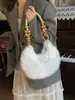 Bolso para Mujer Nicho de Alta Gama Bolso Peludo Moda Invierno 2025 para Mujer Bolso de Mano Bolso de Hombro tipo Axila con Perlas