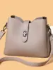 Bolsa Saco Transfronteiriça para Mulheres, Novo Estilo, Couro Macio de Alta Qualidade, Multicamadas, Grande Capacidade, Elegante Bolsa de Ombro